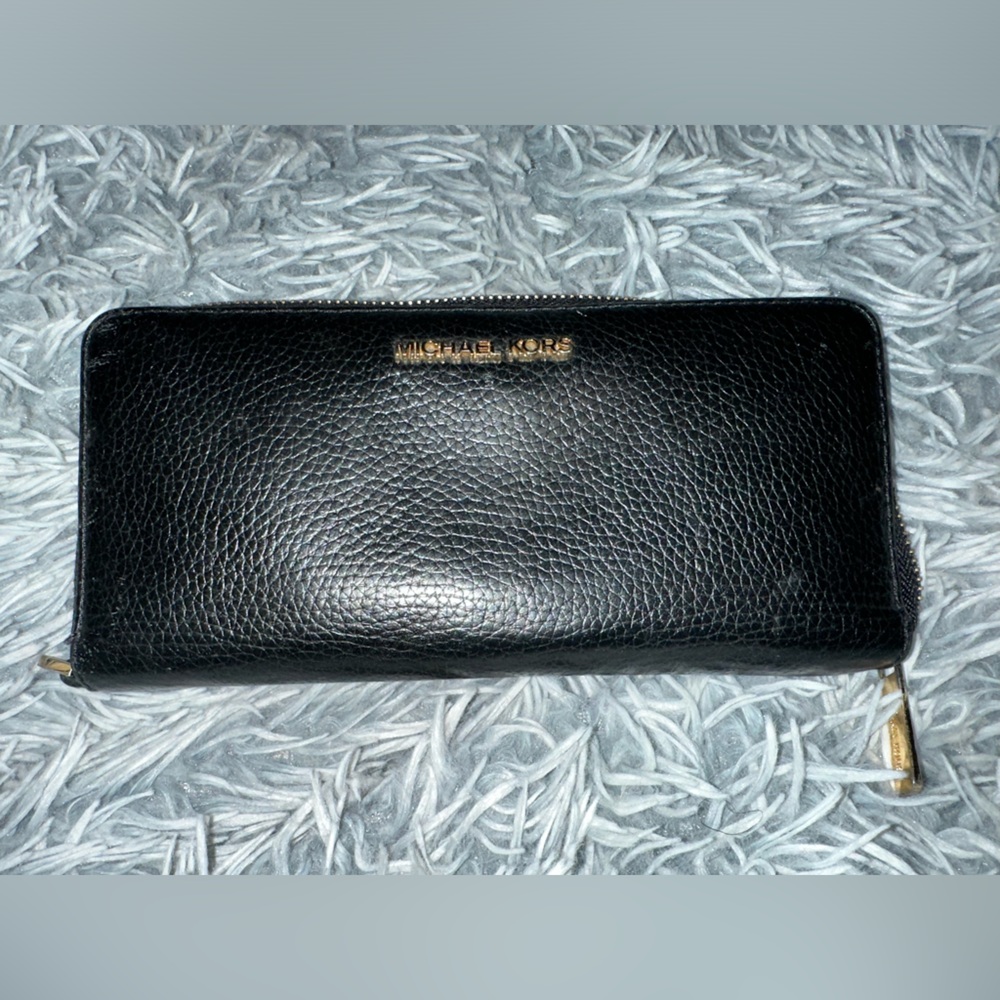 Black Michael Kors wallet
